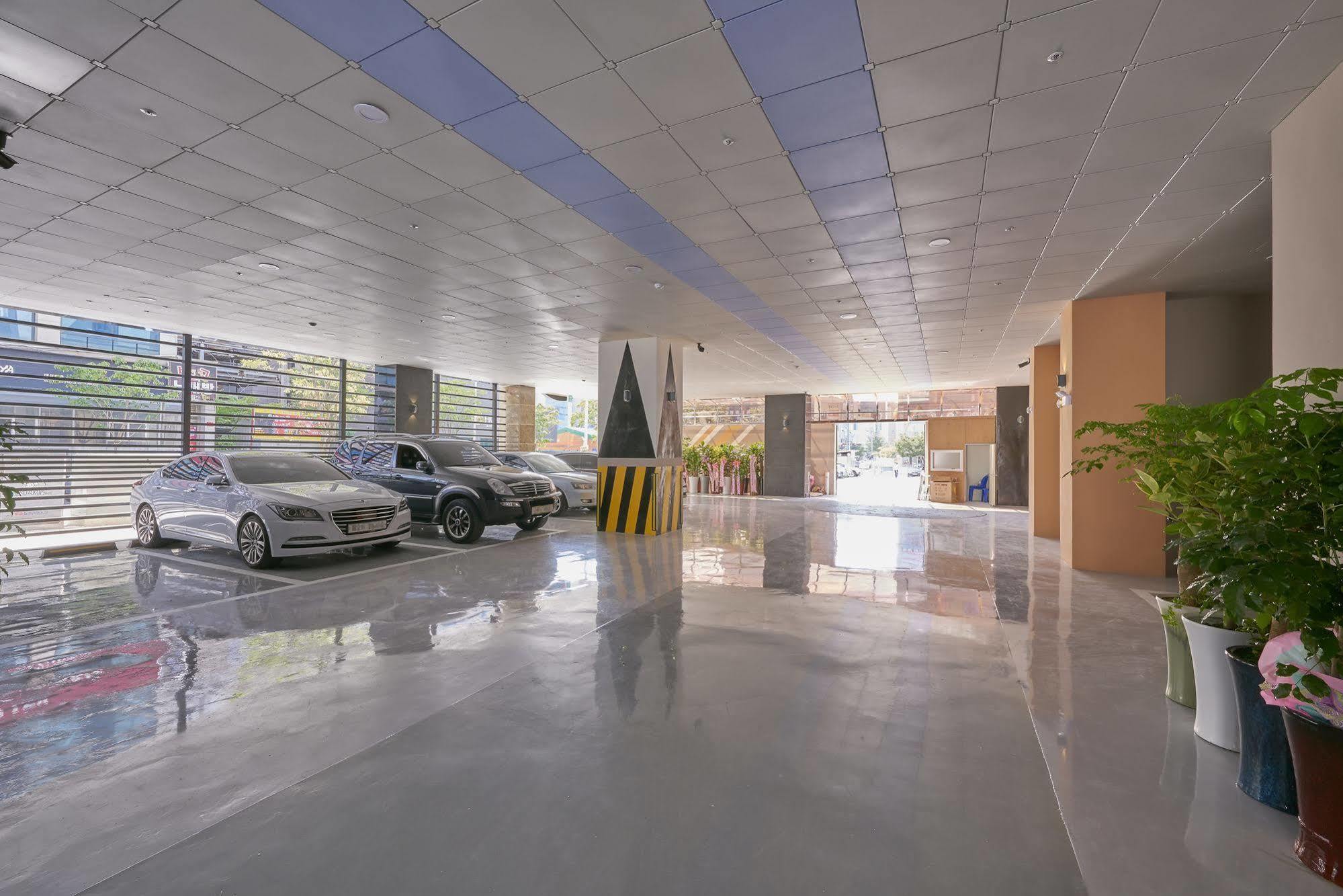 Dubai Hotel غوانغجو المظهر الخارجي الصورة